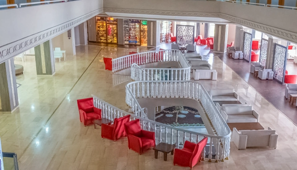 هتل لادونیا آداکوله کوش آداسی